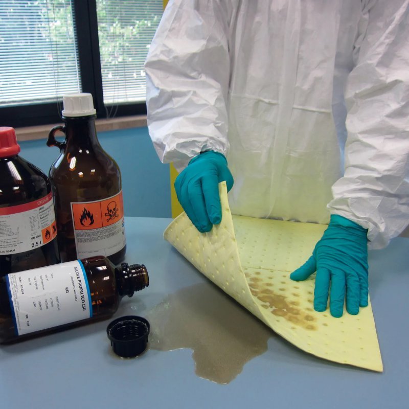 Gele sorbent mat voor chemicaliën 200 vellen blad 50x40 cm abp